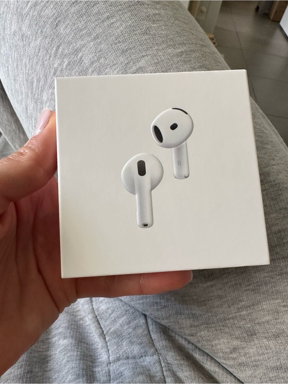Apple White True Wireless Earbuds with Charging Case